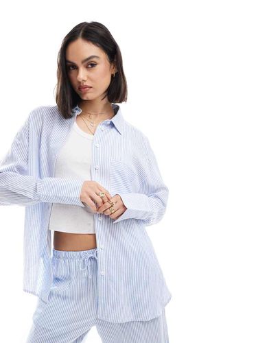 Chemise oversize d'ensemble à fines rayures - clair - Bershka - Modalova