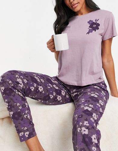 Ensemble de pyjama vintage avec pantalon resserré aux chevilles et t-shirt à imprimé fleuri - foncé - Brave Soul - Modalova