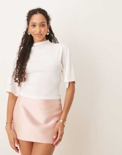 Top drap  encolure bateau et manches courtes avec lien au dos - cass - Gina Tricot - Modalova