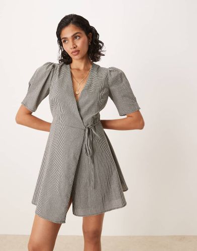 Robe portefeuille courte  manches courtes  petits carreaux - Glamorous - Modalova