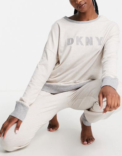 Ensemble avec jogger et top manches longues en maille ultra douce avec logo - Crème - DKNY - Modalova