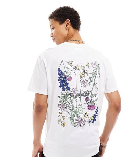 Exclusivité ASOS - - Navy Heights - T-shirt avec imprimé fleurs au dos - Columbia - Modalova