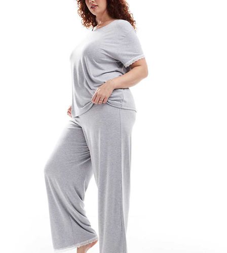 Exclusivité ASOS DESIGN Curve - Pyjama avec t-shirt et pantalon ultra doux à bordures en dentelle - chiné - Asos Curve - Modalova