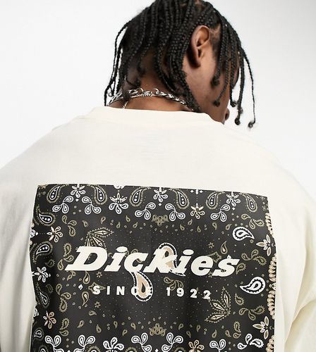 Exclusivité ASOS - T-shirt avec logo cachemire revisité au dos - cassé - Dickies - Modalova