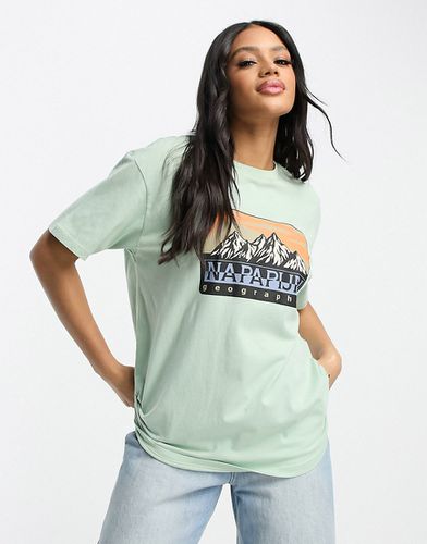 Exclusivité ASOS - - Hello - T-shirt coupe boyfriend imprimé sur la poitrine - Napapijri - Modalova