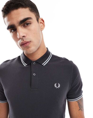 Polo avec bordures à double rayure - foncé - Fred Perry - Modalova