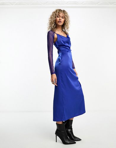 Robe satinée longueur mollet avec boléro en tulle - de cobalt - Heartbreak - Modalova