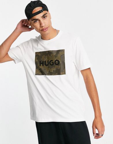HUGO - Dulive - T-shirt à logo avec empiècement camouflage - Hugo Red - Modalova