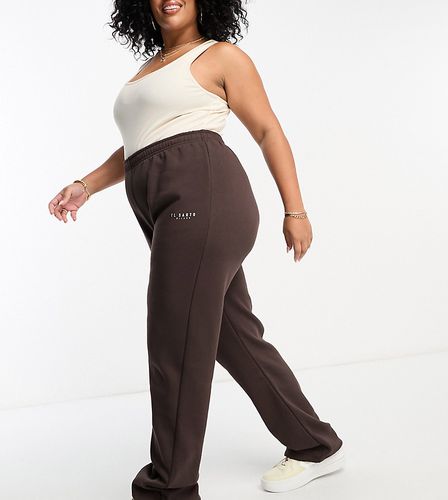 Il Sarto Plus - Pantalon de jogging d'ensemble ample - Marron chocolat - Il Sarto Curve - Modalova