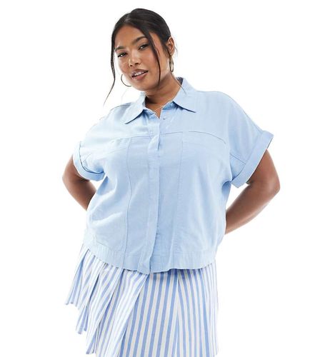 Chemise coupe carre  manches courtes - clair - Only Curve - Modalova