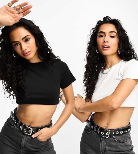 Exclusivité - Lot de 2 t-shirts crop top - Noir et blanc - Only - Modalova