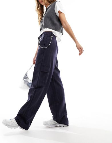 Pantalon cargo habillé droit à rayures fines avec chaîne - Only - Modalova
