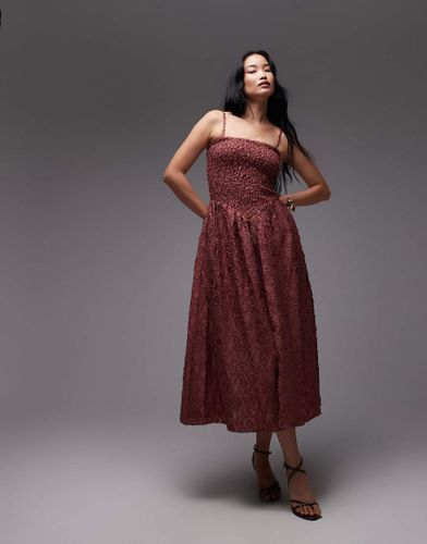 Robe mi-longue à taille basse et bretelles amovibles avec motif fleuri en relief - Rose grenat - Other Stories - Modalova