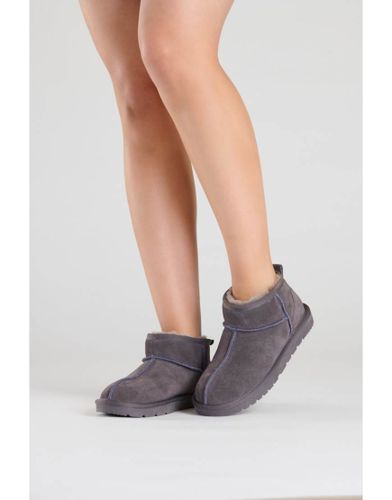 Mini bottines en vritable peau de mouton - anthracite - Loungeable - Modalova