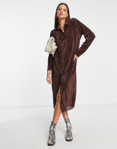 Robe chemise plissée longueur mollet - chocolat - Lola May - Modalova