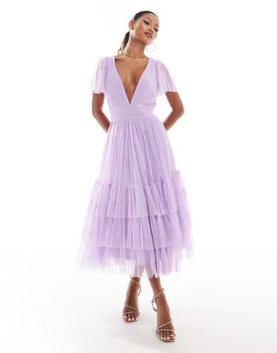 Madison - Robe mi-longue de demoiselle d'honneur en tulle à col V - Lilas lavande - Lace & Beads - Modalova