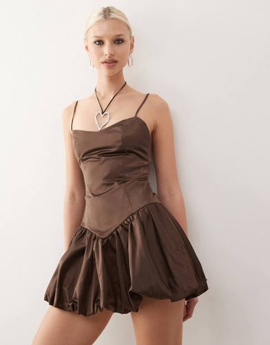 Robe courte en satin coupe boule effet corset - Lioness - Modalova