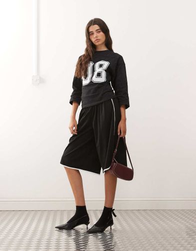 Spectate - Bermuda oversize en jersey  surpiqres contrastantes - Lioness - Modalova