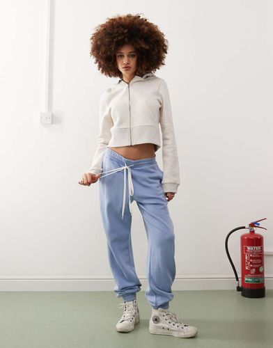 Pantalon de jogging resserré aux chevilles - Bleu délavé - Monki - Modalova