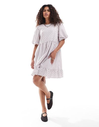 Robe babydoll courte à manches courtes et carreaux - Monki - Modalova