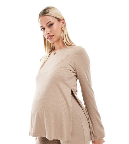 Mamalicious - Top d'ensemble de grossesse fendu avec coutures - Beige - Mama.licious - Modalova