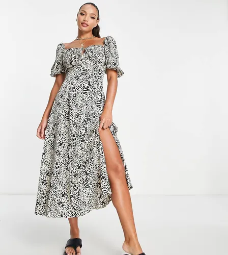 Robe tendance folk longueur mollet à manches bouffantes et petites fleurs - Imprimé animal - Missguided Tall - Modalova