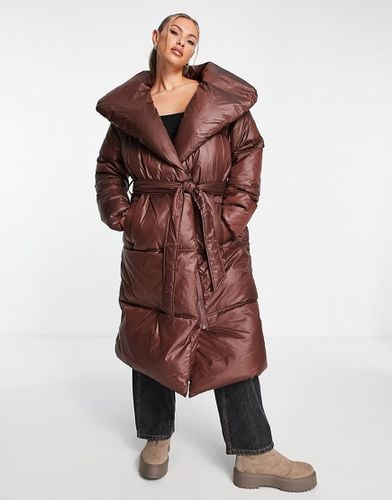 Manteau en duvet - Chocolat - Missguided - Modalova