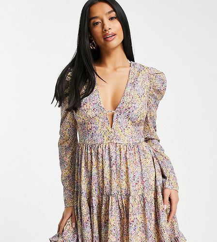 Robe à manches bouffantes et imprimé petites fleurs - Missguided Petite - Modalova