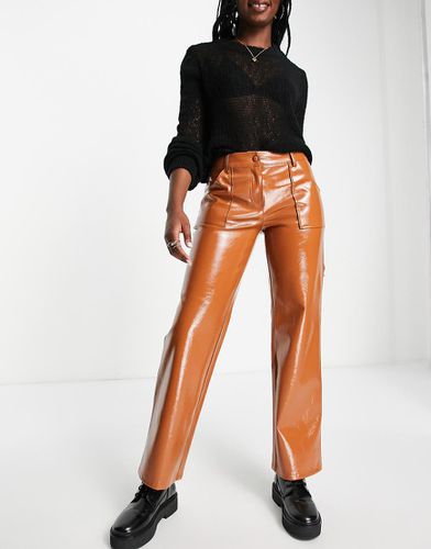 Pantalon droit à taille mi-haute - verni - Miss Selfridge - Modalova