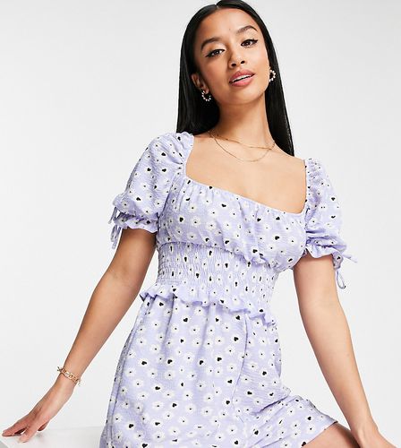 Petite - Combishort à taille froncée et motif à petites fleurs et caurs - Lilas - Miss Selfridge - Modalova