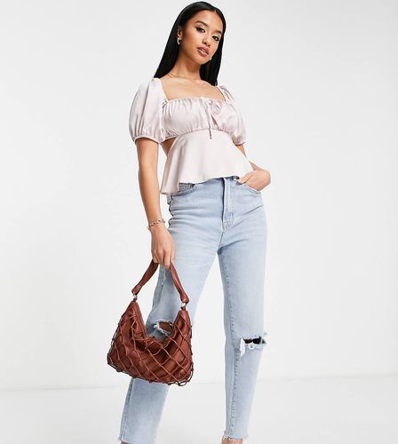 Petite - Top en satin noué sur le devant avec découpes - Gris - Miss Selfridge - Modalova