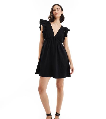 Robe babydoll courte avec manches en broderie anglaise - Miss Selfridge - Modalova