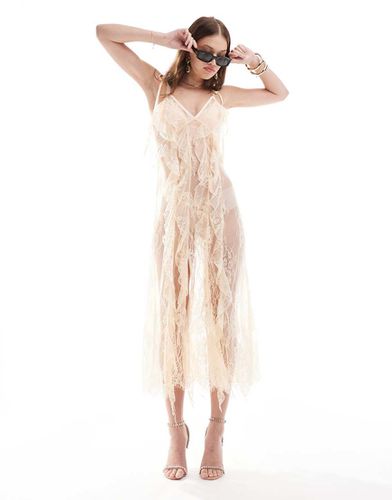 Robe longue à bretelles et volants en dentelle transparente - Crème - Miss Selfridge - Modalova