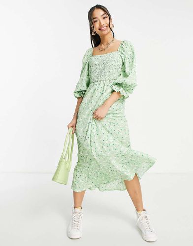 Robe mi-longue froncée style Bardot en jersey à imprimé petites fleurs - Miss Selfridge - Modalova