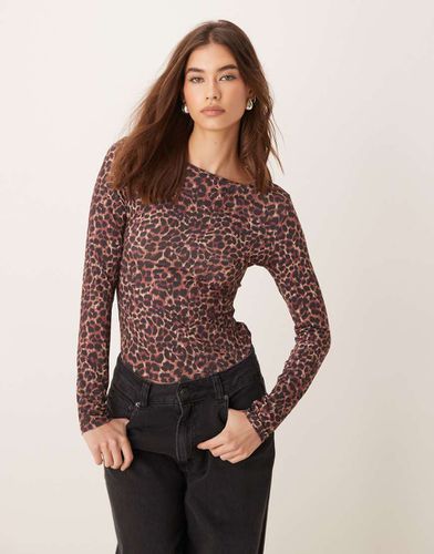 Top doux à manches longues et motif léopard - Miss Selfridge - Modalova