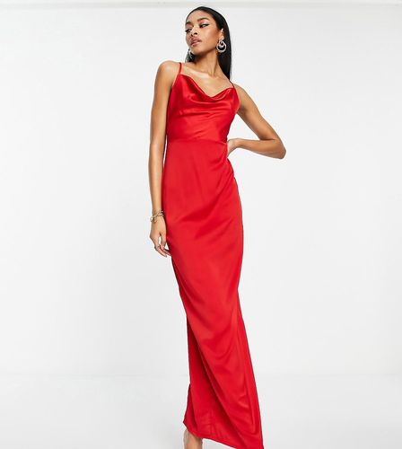 Robe longue en satin avec col bénitier - Naanaa Tall - Modalova