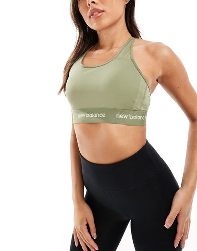 Brassière de sport épurée maintien intermédiaire à logo linéaire - olive - New Balance - Modalova