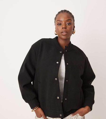 New Look Curve - Bomber court avec boutons-pression - New Look Plus - Modalova