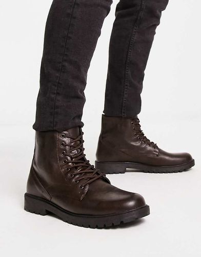 Bottines chunky en similicuir - foncé - New Look - Modalova