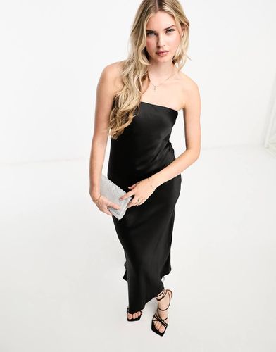 Robe bandeau mi-longue en satin - New Look - Modalova