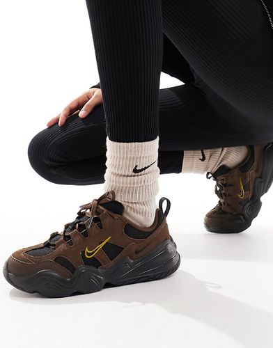 Tech Hera - Baskets - Noir/marron cacao - Nike - Modalova