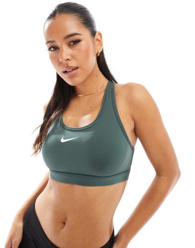 Brassière de sport maintien moyen à logo virgule - Nike Training - Modalova