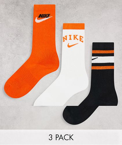 Lot de 3 paires de chaussettes style rétro - Blanc, noir et orange - Nike Training - Modalova