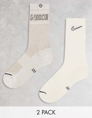 Lot de 2 paires de chaussettes - Blanc cassé - Nike Training - Modalova