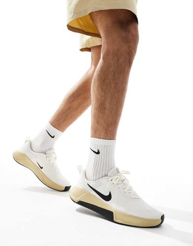 MC 3 - Baskets - Beige et noir - Nike Training - Modalova