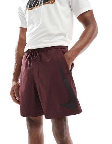 Short 7 pouces à motif virgule - Bordeaux - Nike Training - Modalova