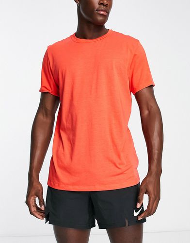 Nike - Yoga - Dri-FIT - T-shirt - clair - Nike Training - Modalova