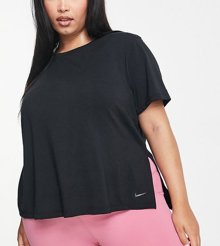 Nike - Yoga Plus - T-shirt en tissu Dri-FIT à ourlet fendu - Nike Training - Modalova