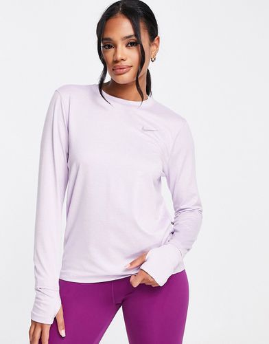 Element - T-shirt ras de cou à manches longues en tissu Dri-FIT - Lilas - Nike Running - Modalova