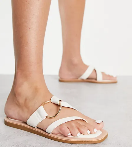 Sandales plates avec détail en métal - Crème - South Beach - Modalova
